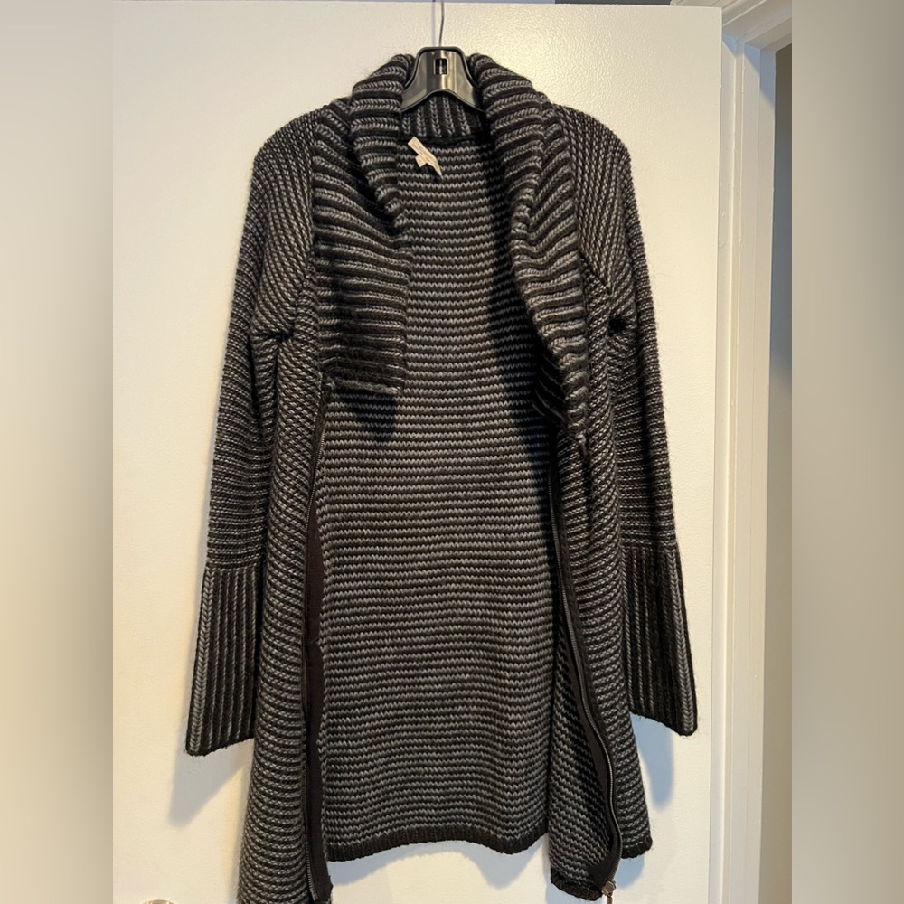 Elisabetta collection, made in Italy.  Sweater with zipper, size small.